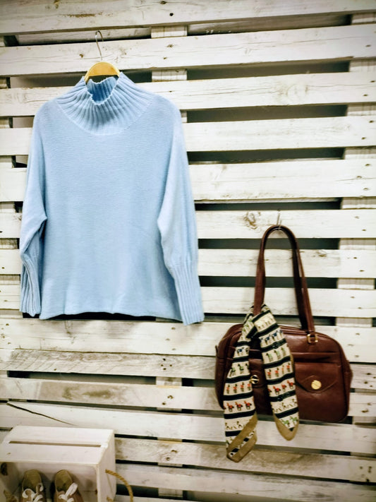 Jersey favorecedor celeste