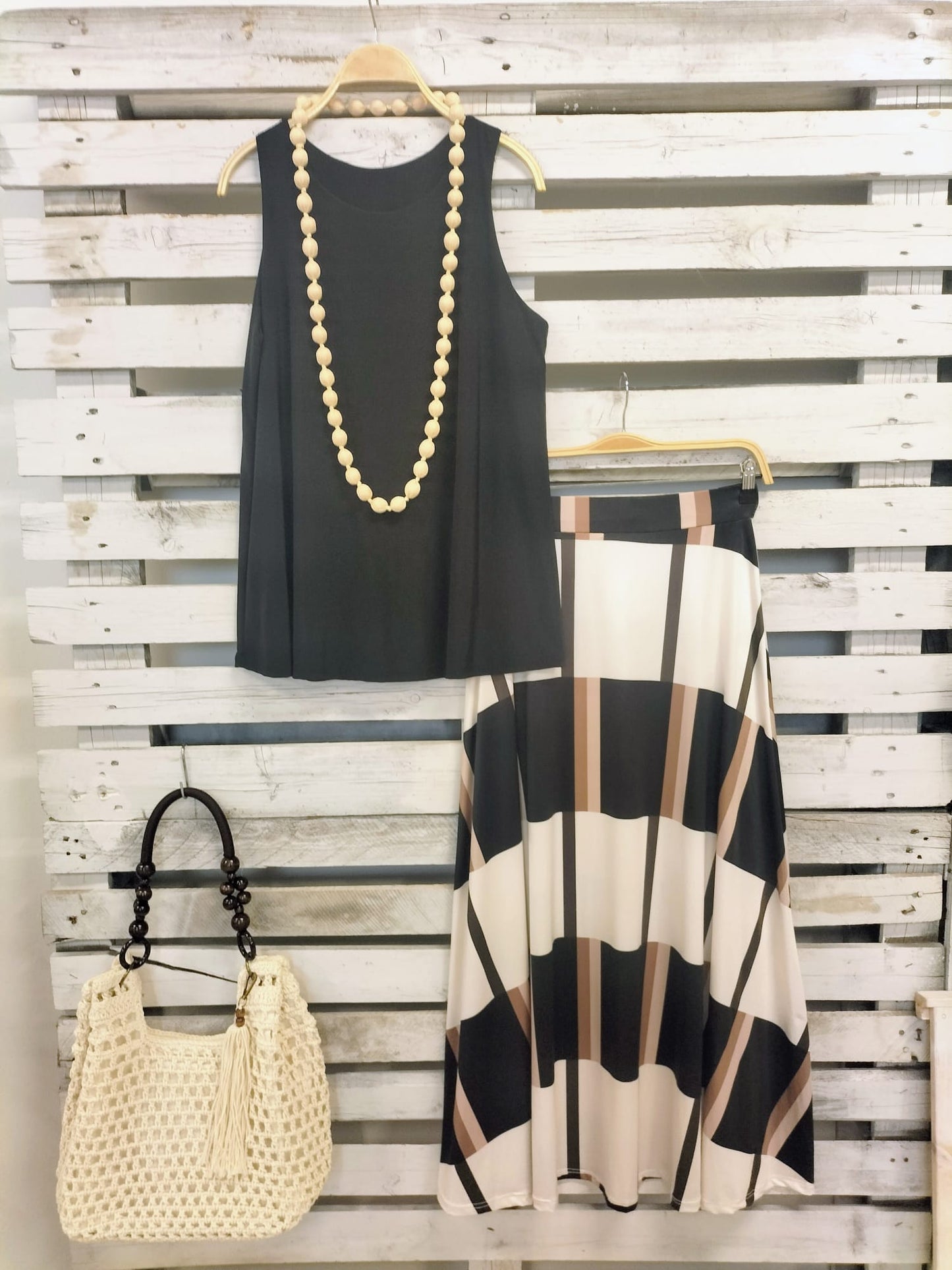 Conjunto punto suelto Chic con falda