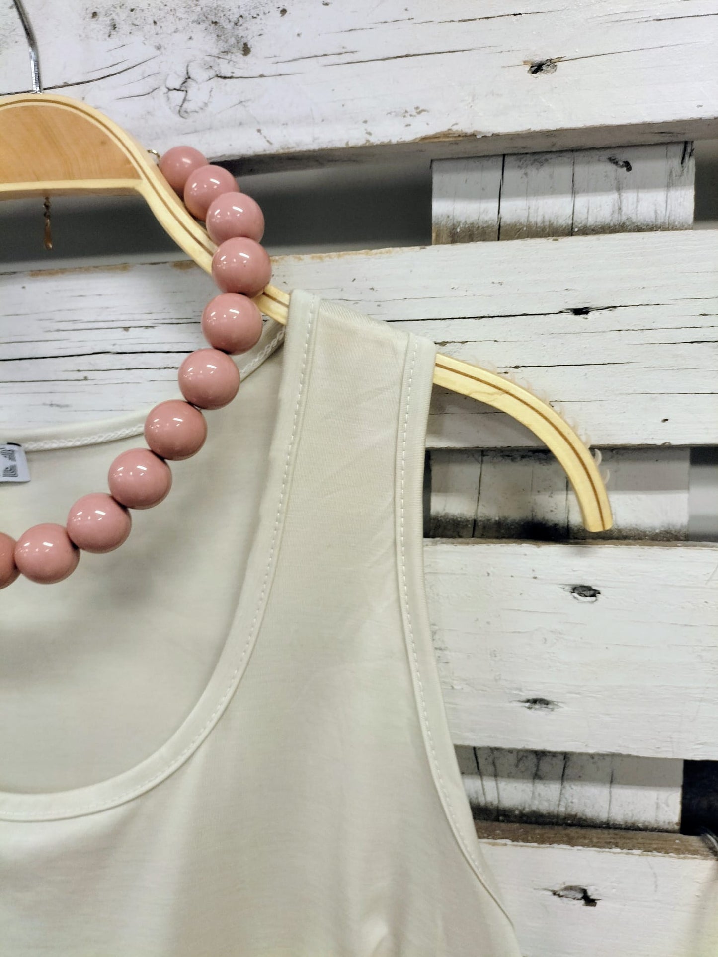 Collar Bolas rosa nude