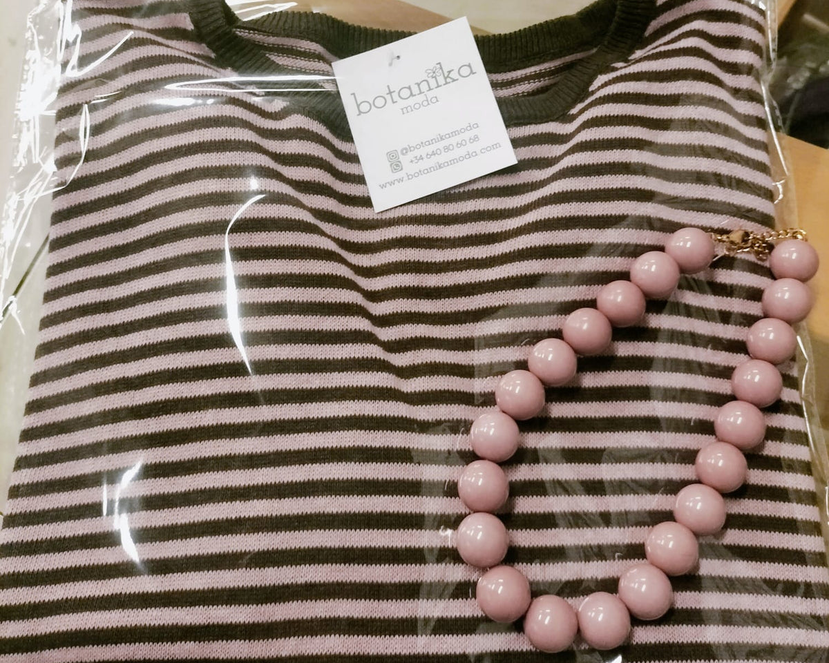 Collar Bolas rosa