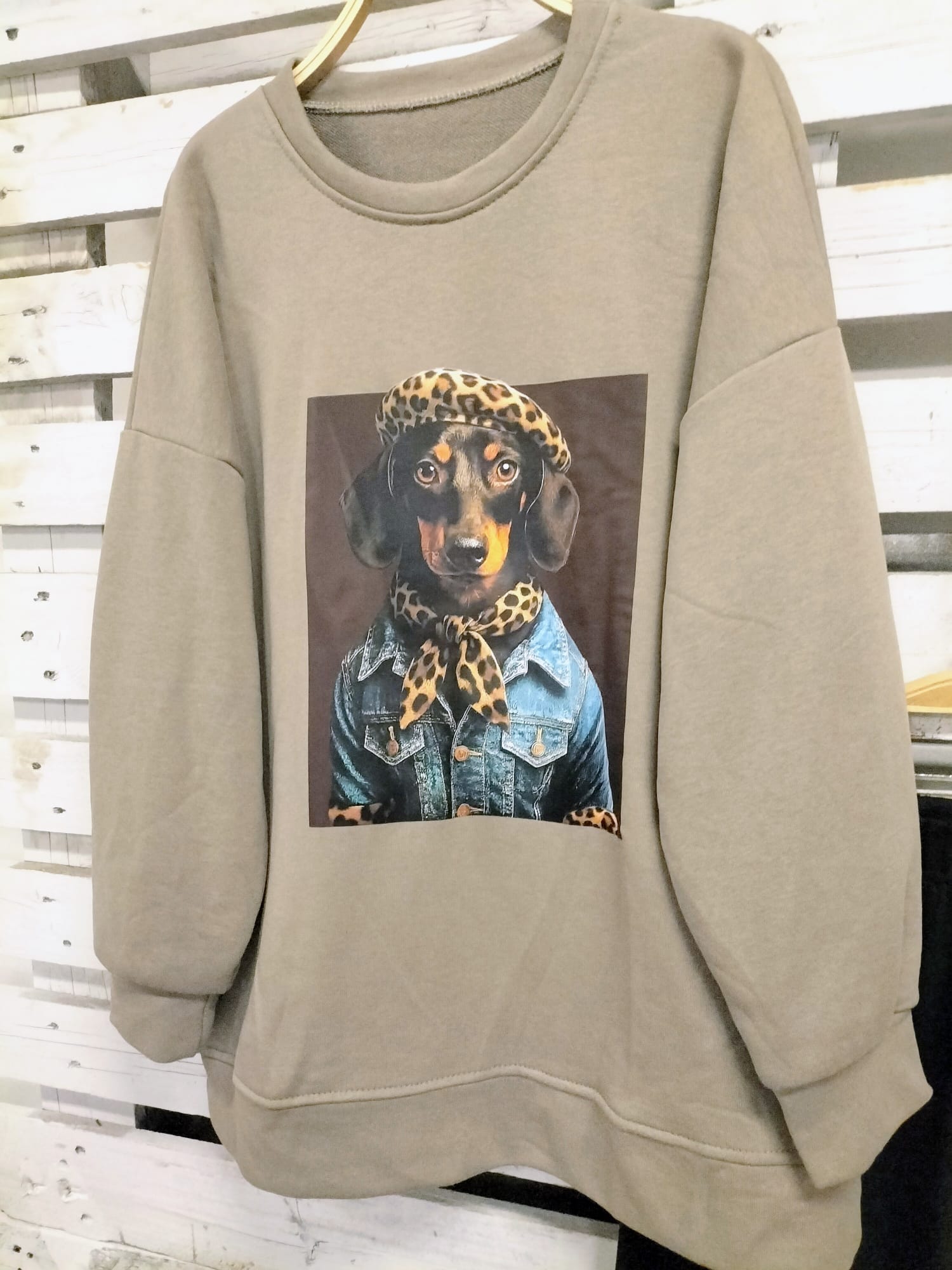 ¡Queda una! Sudadera Manolito - botanikamoda