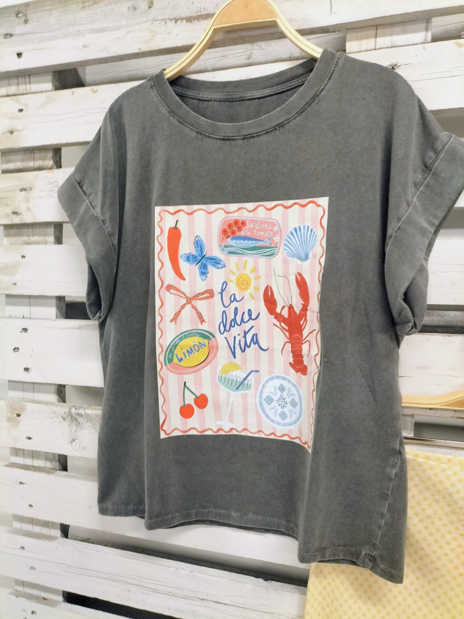 Camiseta Dolce Vita - botanikamoda