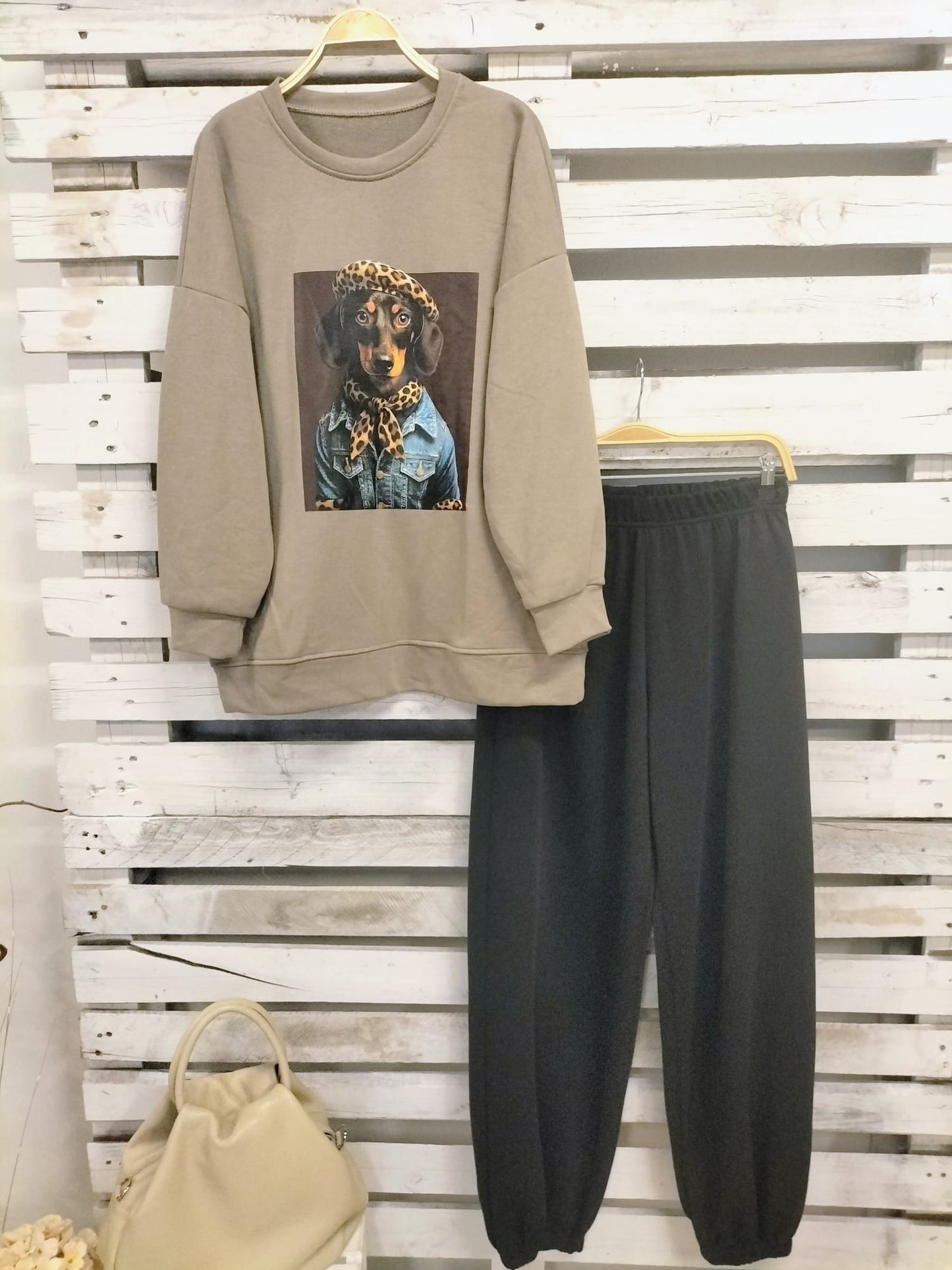 ¡Queda una! Sudadera Manolito - botanikamoda