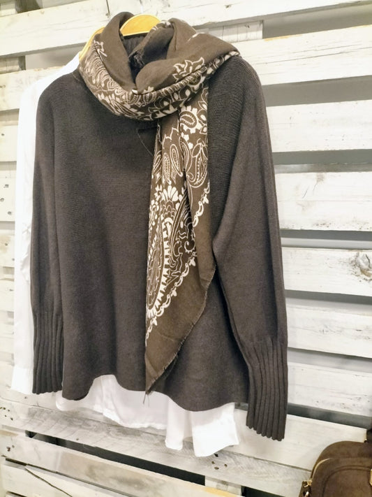 Jersey favorecedor choco