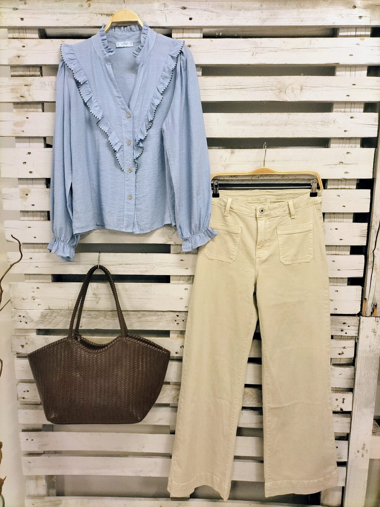 Jeans Beige Favorecedor  elásticos Talla XL42 - botanikamoda