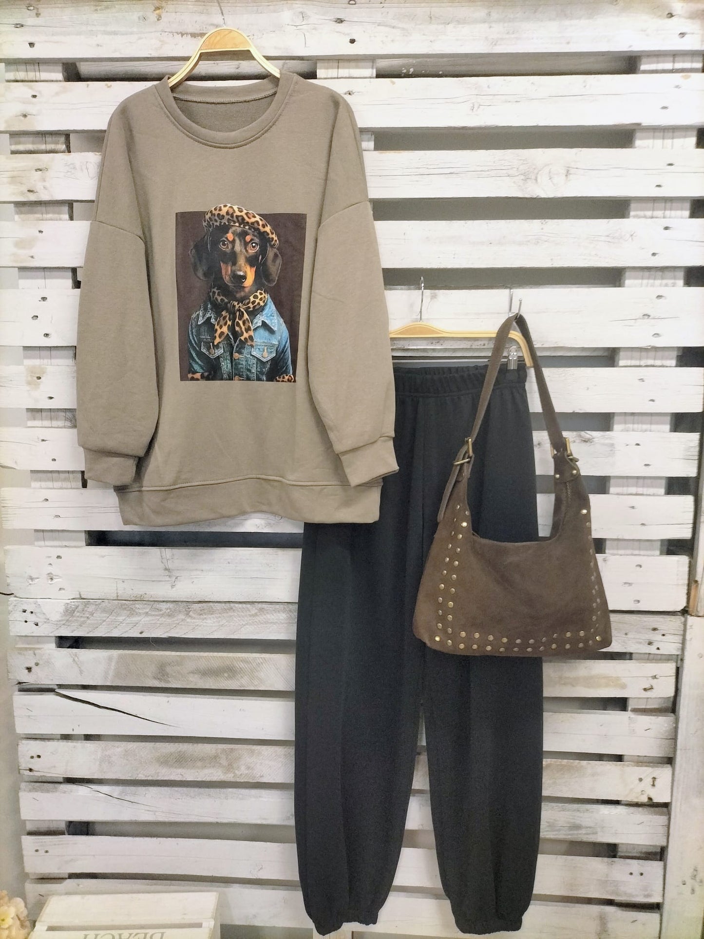 ¡Queda una! Sudadera Manolito - botanikamoda